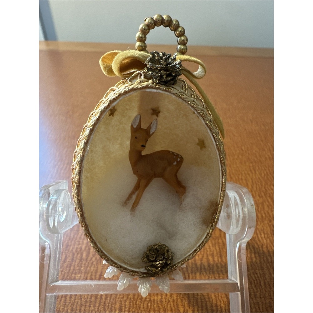 Vintage Egg Diorama Deer Christmas Ornament Intricate Detail‎ 1980